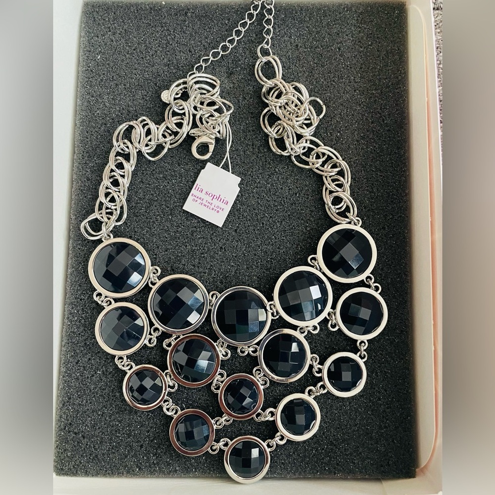 Lia Sophia Retired Keku by Jennifer Statement Necklace